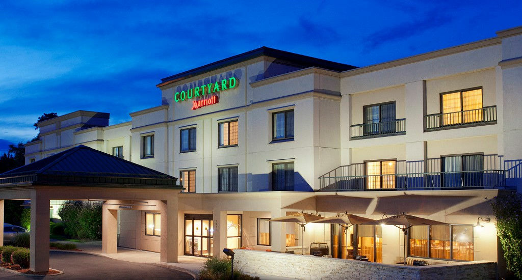 Courtyard By Marriott Albany Thruway Hotel Buitenkant foto