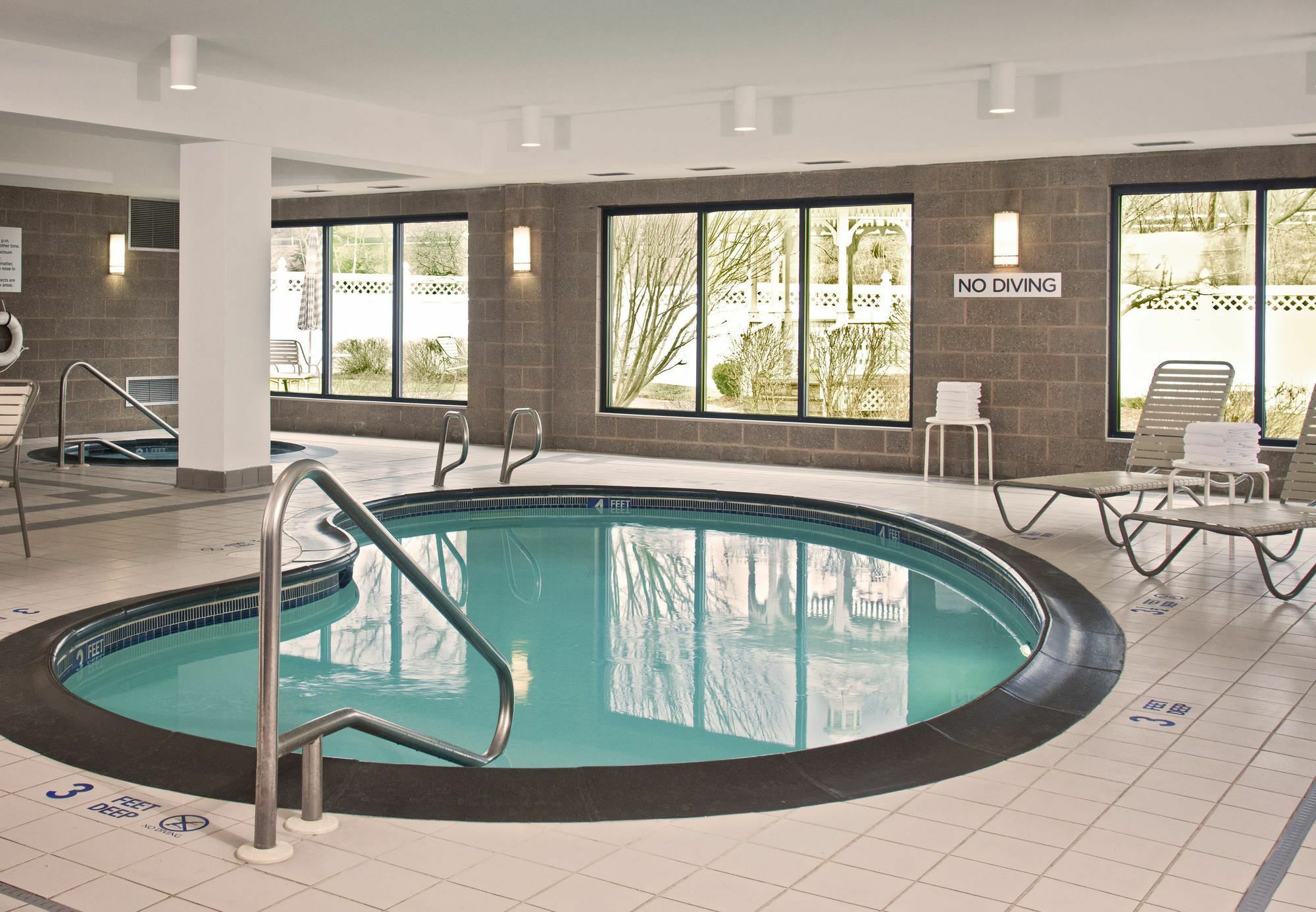 Courtyard By Marriott Albany Thruway Hotel Buitenkant foto